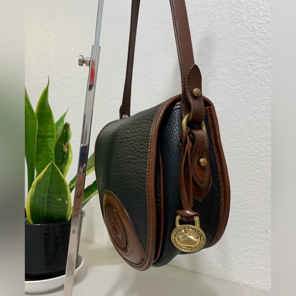 💕👜Vintage Dooney & Bourke Crossbody - Picture 4 of 12